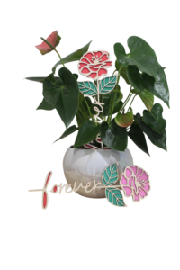 Virág, a szárában forever felirattal