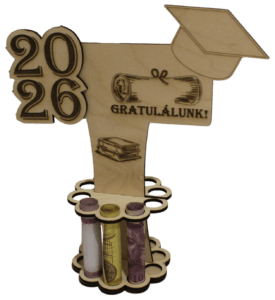 Felejtsd el az unalmas borítékot! Egyedi, 10 férőhelyes fa pénzátadó állvány ballagásra, 2026-os évszámmal és gravírozott mintával. Kreatív ajándék ötlet végzősöknek.